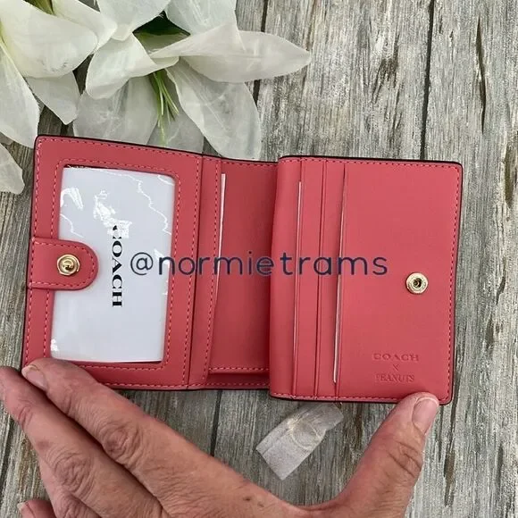 Coach X Peanuts Leather Snap Wallet With Lucy Bag Purse